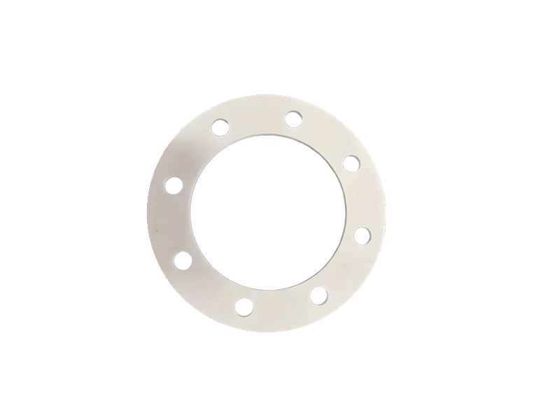 アルミナセラミック部品および工業用セラミック絶縁体