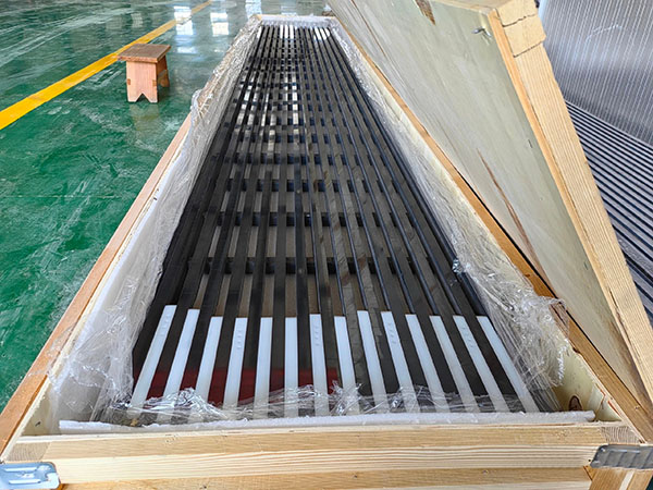 窒化ケイ素セラミック湾曲板