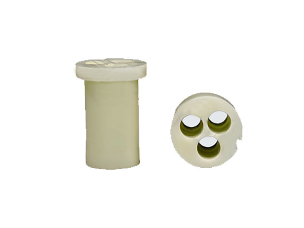 アルミナ陶器成分