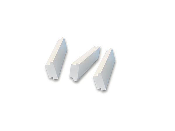 ジルコニアガイドレール